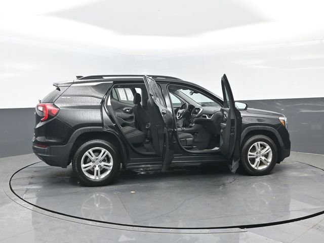 Used 2023 GMC Terrain SLE w/ Driver Convenience Package AWD/4WD image 30