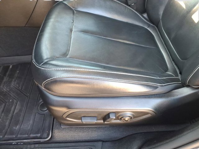 Used 2022 Jeep Grand Cherokee L Limited image 18