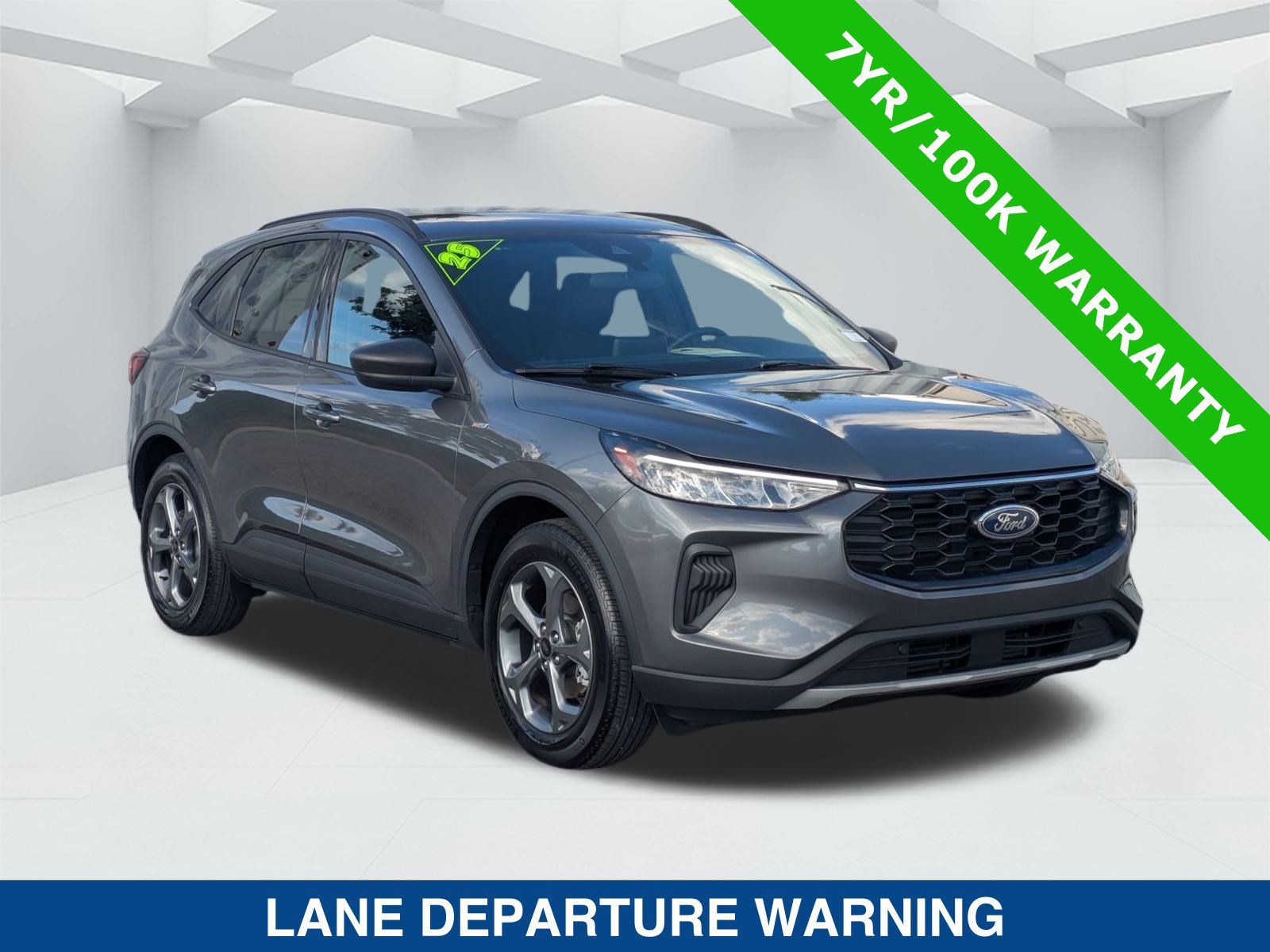 Certified 2025 Ford Escape ST-Line FWD image 3