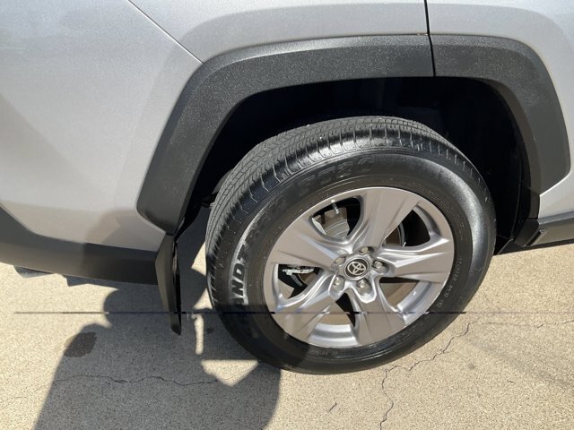 Used 2024 Toyota RAV4 XLE FWD image 17