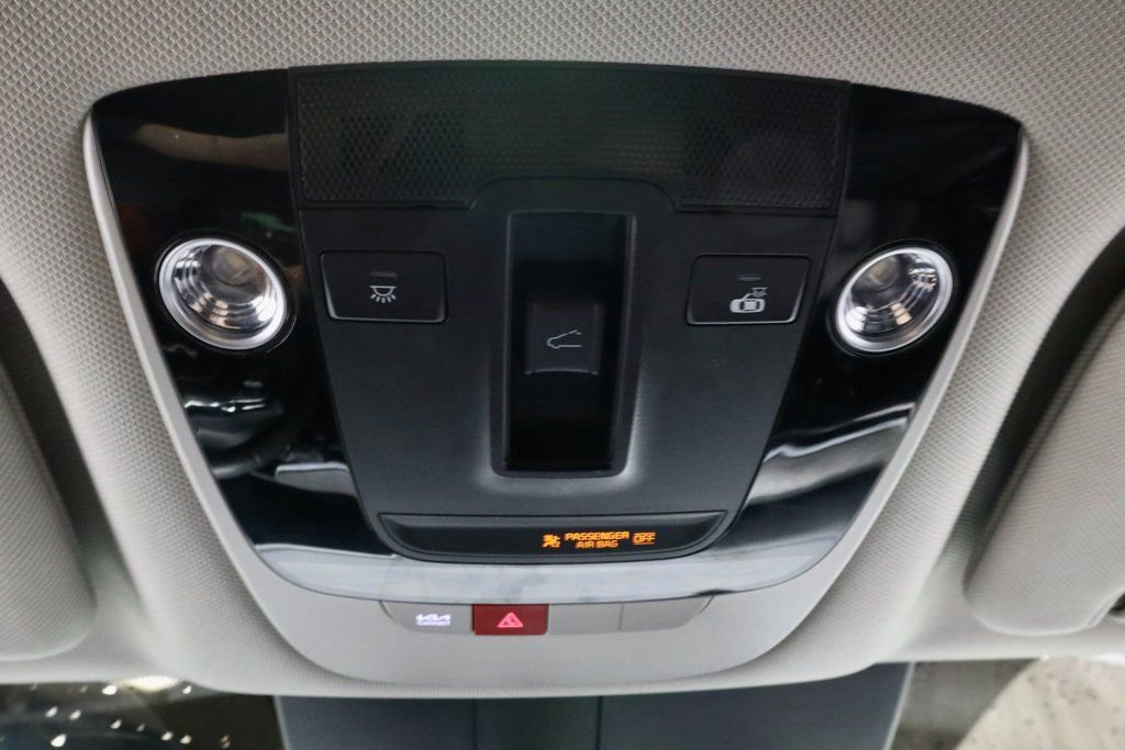 Used 2024 Kia Sorento SX image 30