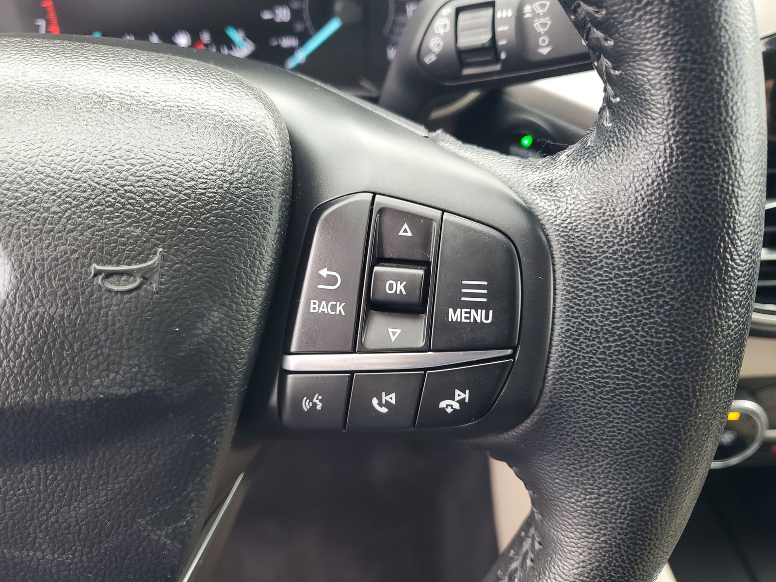 Certified 2020 Ford Escape SEL FWD image 21