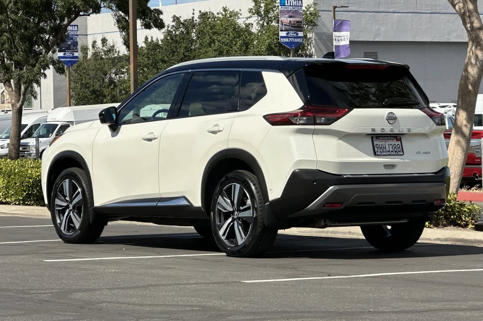 Used 2023 Nissan Rogue SL w/ SL Premium Package AWD/4WD image 7