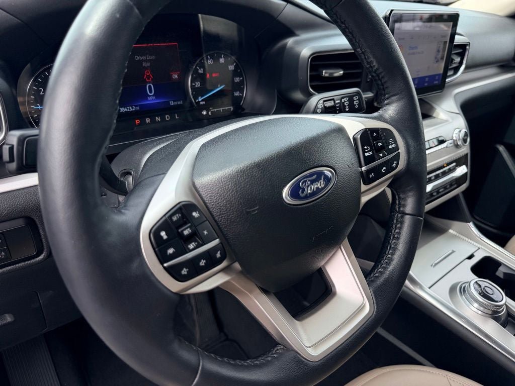 Certified 2023 Ford Explorer XLT w/ Equipment Group 202A RWD image 22