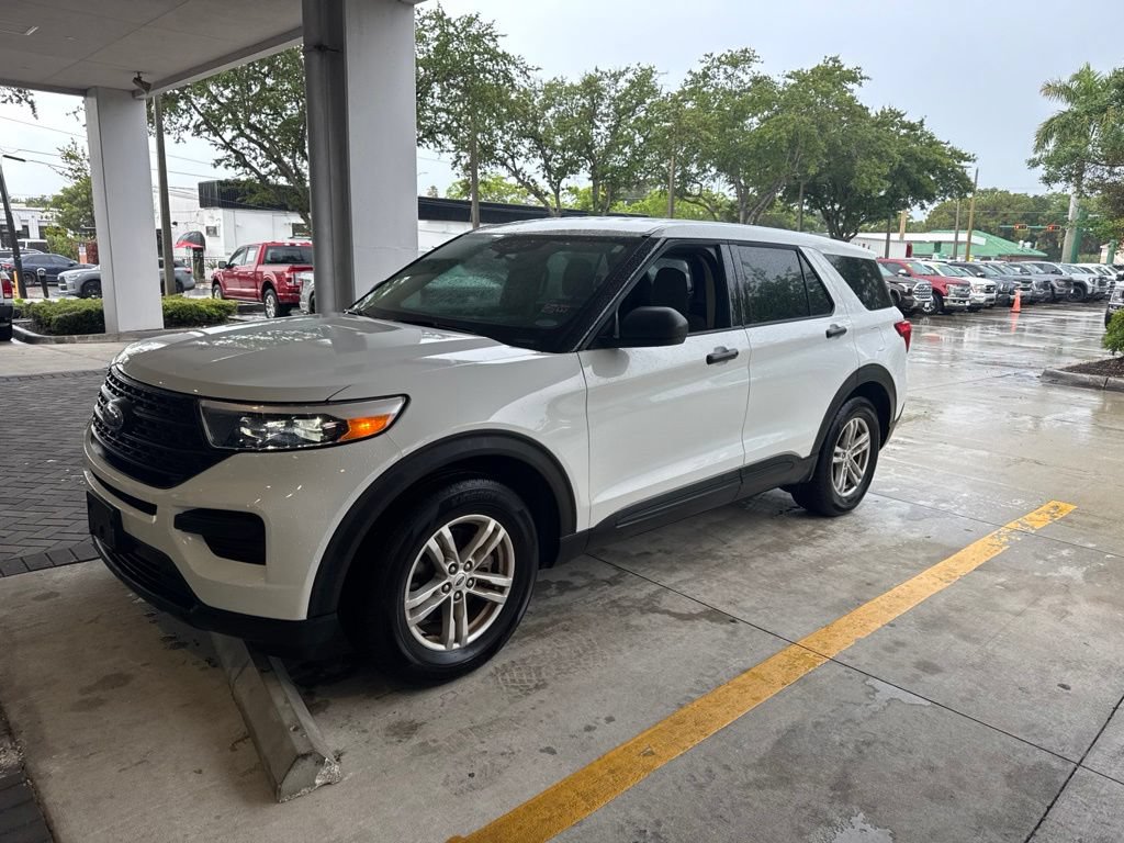 Certified 2023 Ford Explorer 2WD image 2