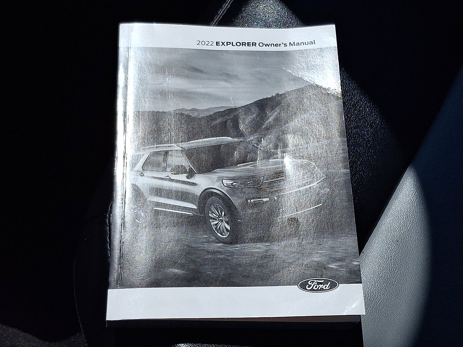 Certified 2022 Ford Explorer XLT w/ Equipment Group 202A AWD/4WD image 26