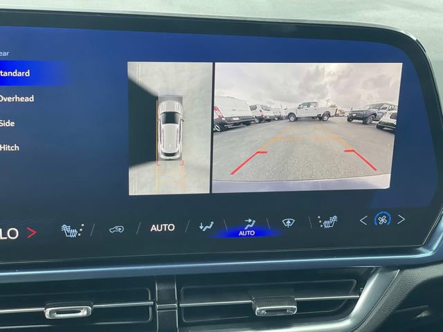 Used 2025 Chevrolet Equinox EV LT w/ Convenience Package image 12