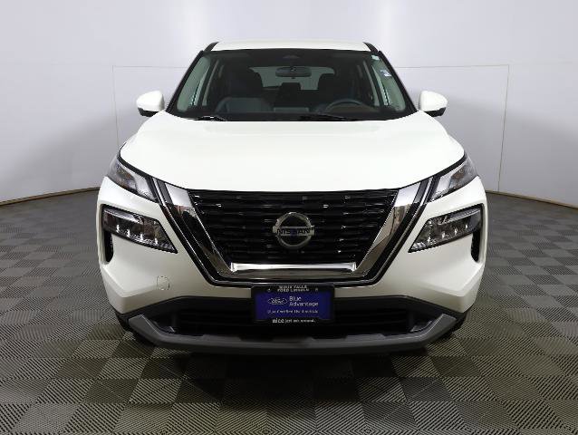 Used 2021 Nissan Rogue SV image 3