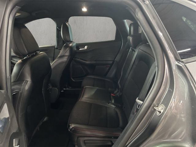 Certified 2025 Ford Escape ST-Line Select AWD/4WD image 9