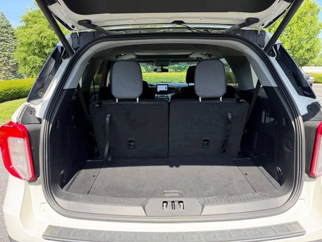 Certified 2024 Ford Explorer XLT w/ Equipment Group 202A AWD/4WD image 22