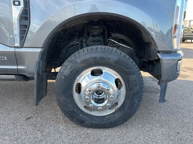 Certified 2024 Ford F350 Platinum w/ FX4 Off-Road Package image 4