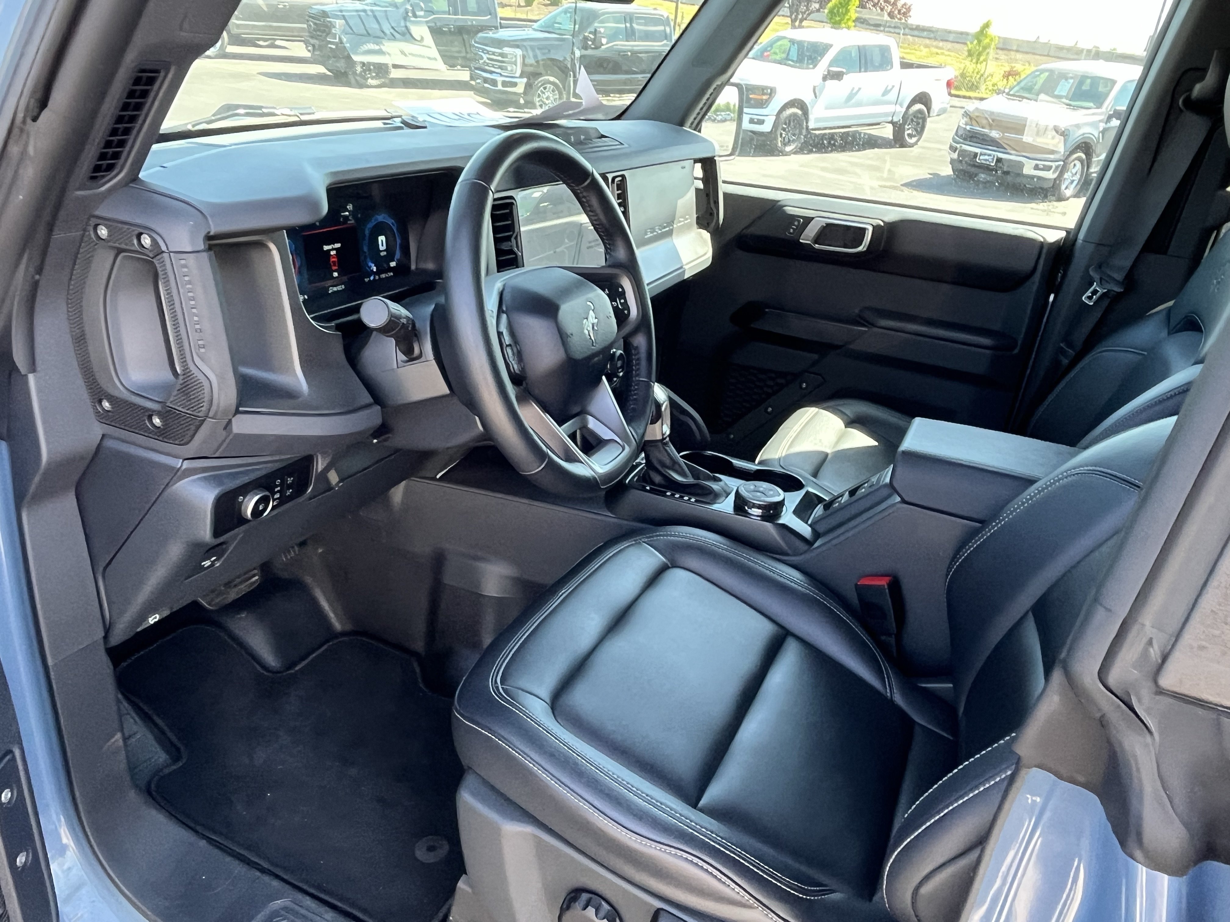 Certified 2025 Ford Bronco Badlands AWD/4WD image 6