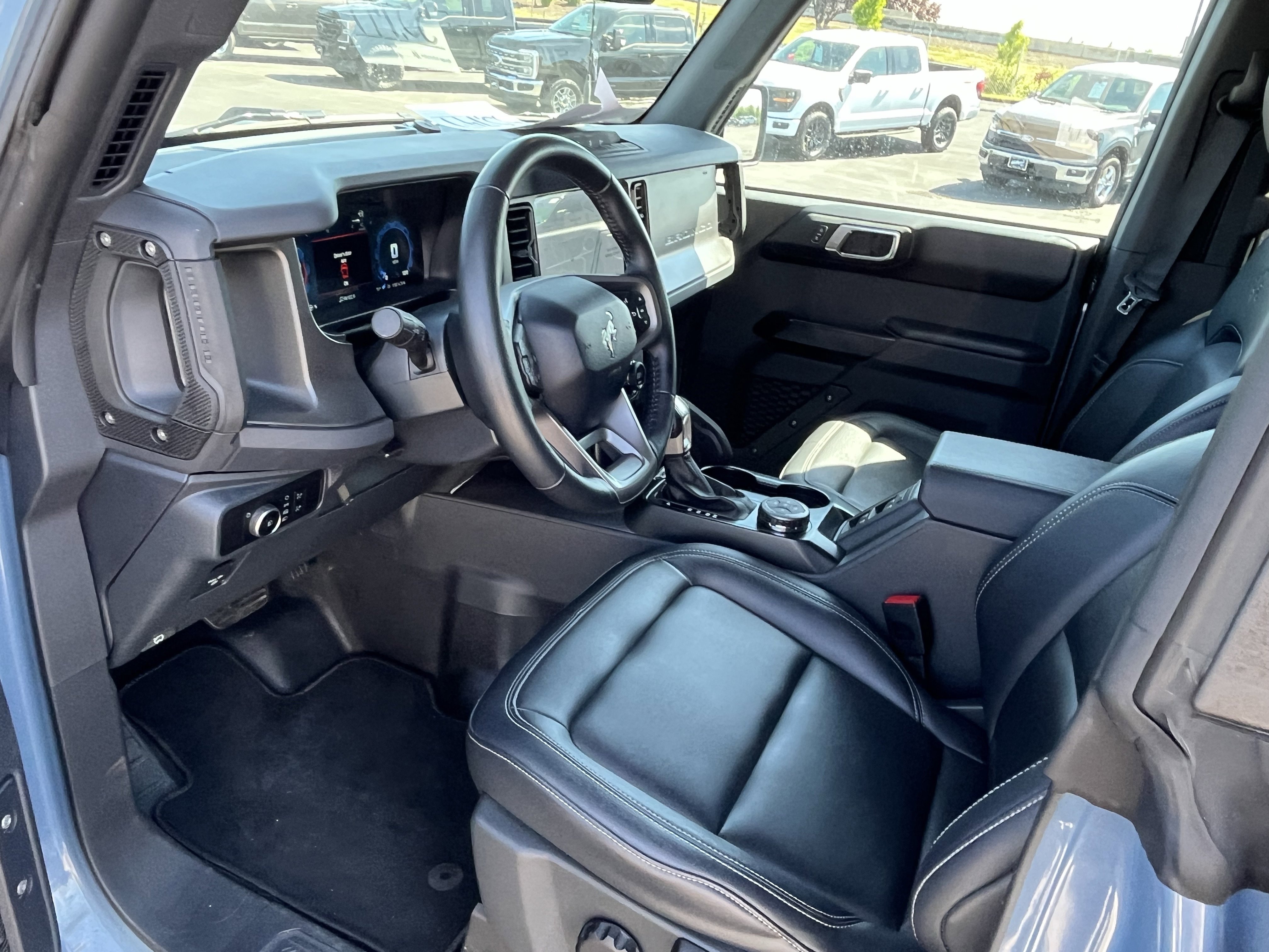 Certified 2025 Ford Bronco Badlands AWD/4WD image 6