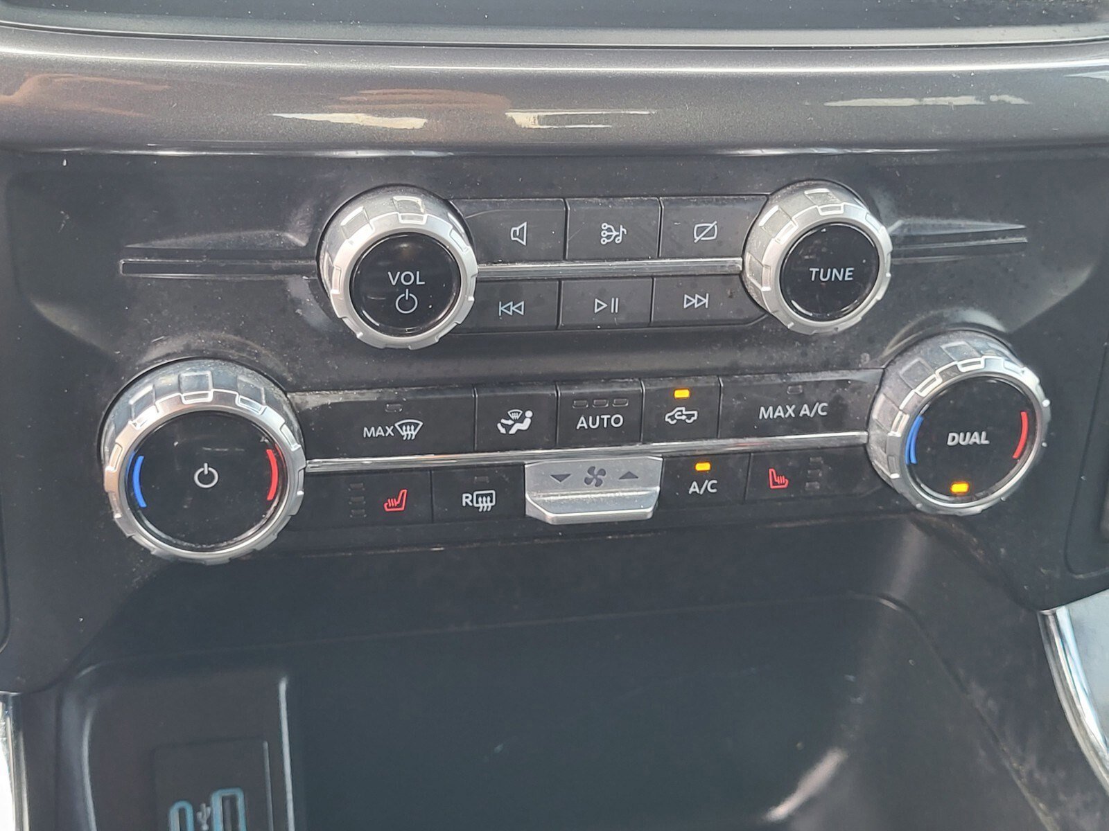 Certified 2023 Ford F150 XLT w/ Equipment Group 302A High image 23