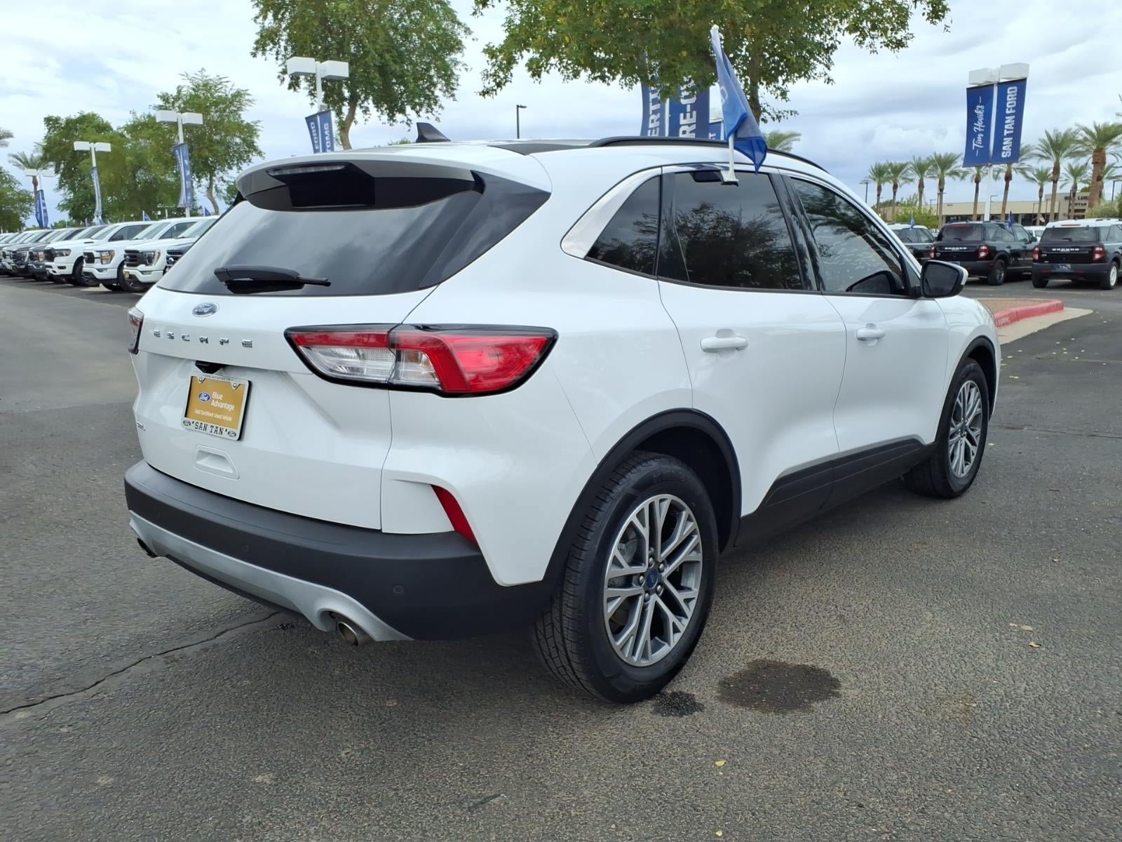 Certified 2022 Ford Escape SEL FWD image 4