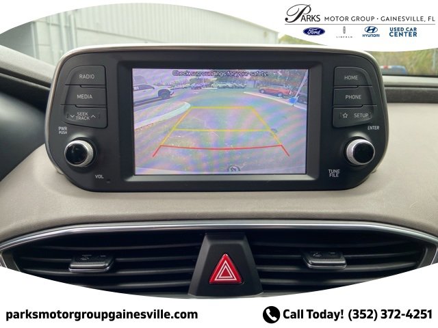 Used 2020 Hyundai Santa Fe SE image 19