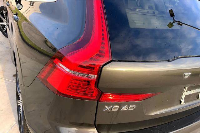 Used 2020 Volvo XC60 T5 Momentum image 29