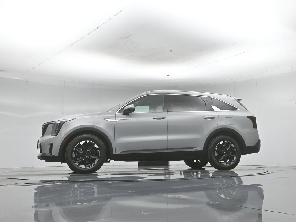 Used 2025 Kia Sorento S w/ Panoramic Sunroof Package FWD image 57