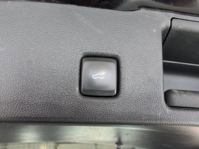 Certified 2021 Ford Escape Titanium image 34