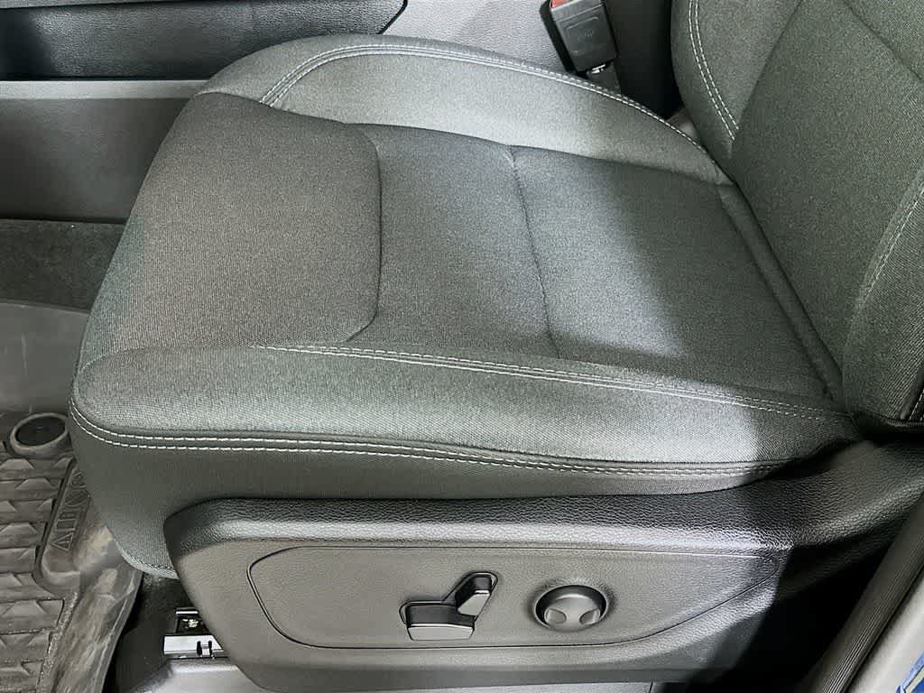 Used 2024 RAM 1500 Big Horn AWD/4WD image 30