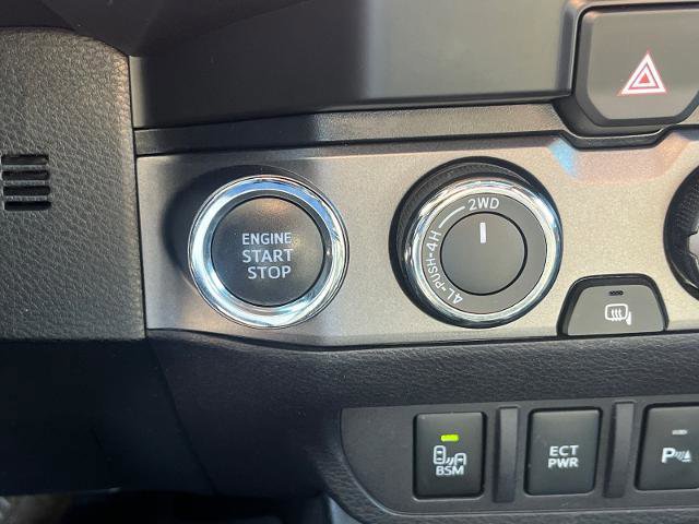 Used 2021 Toyota Tacoma TRD Off-Road w/ TRD Premium Off Road Package image 13