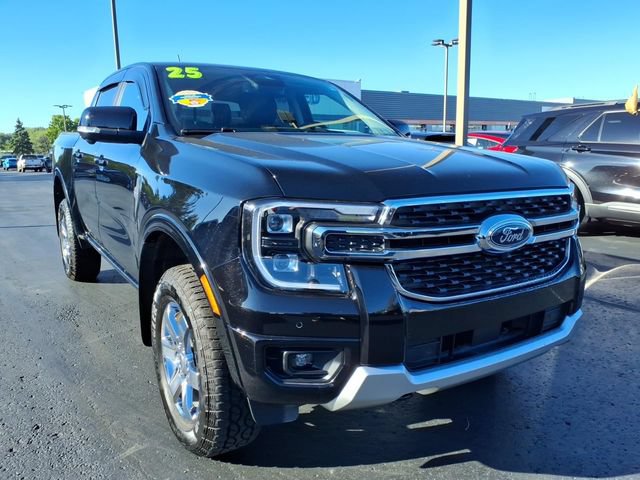Certified 2025 Ford Ranger Lariat w/ FX4 Off-Road Package AWD/4WD image 3