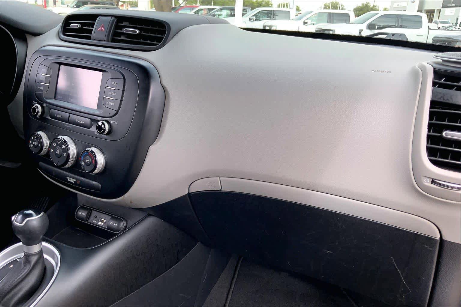 Used 2017 Kia Soul w/ Convenience Package FWD image 19