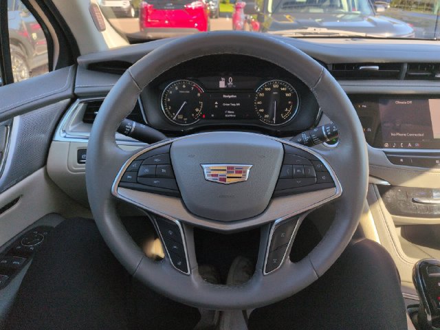 Used 2021 Cadillac XT5 Premium Luxury w/ LPO, Floor Liner Package FWD image 32