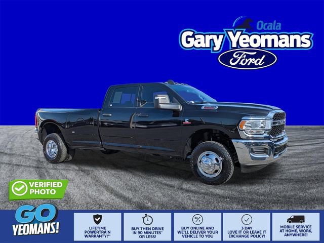 Used 2024 RAM 3500 Tradesman w/ Chrome Appearance Group AWD/4WD image 1