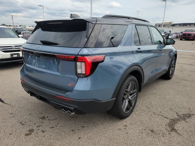 Certified 2025 Ford Explorer ST AWD/4WD image 5