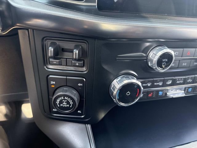 Certified 2025 Ford F150 Lariat image 32