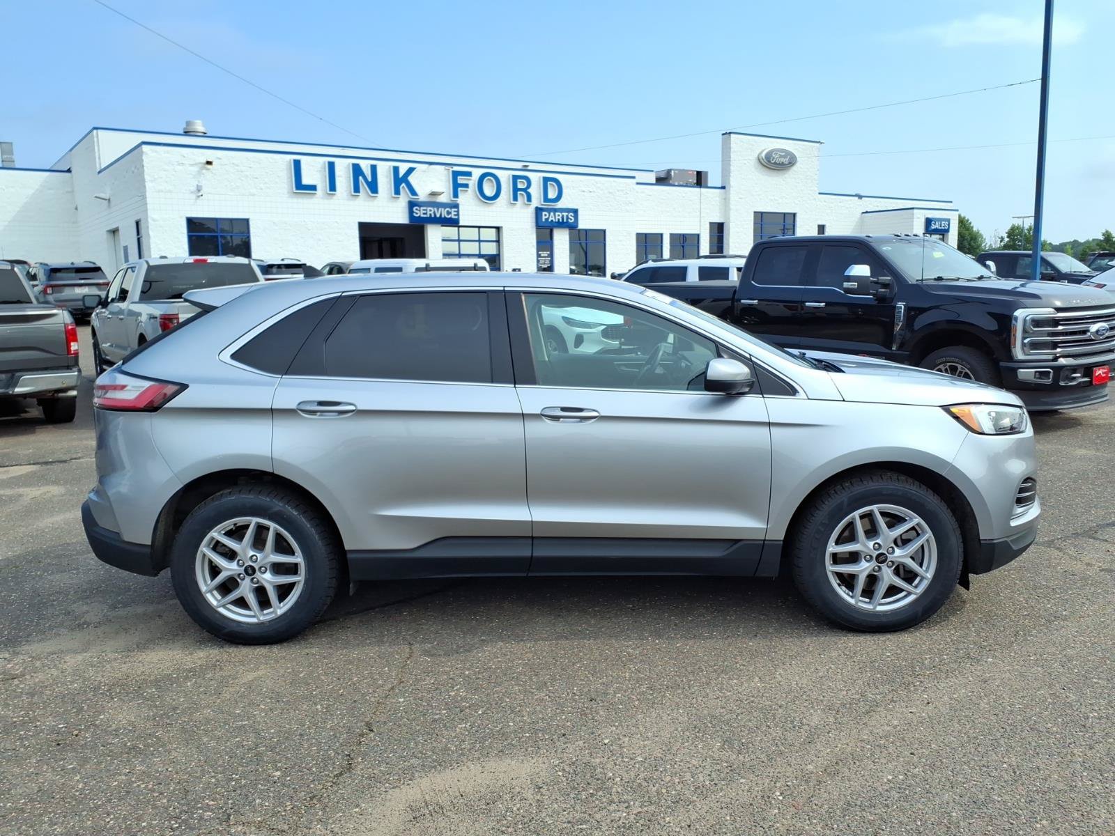 Certified 2024 Ford Edge SEL AWD/4WD image 7