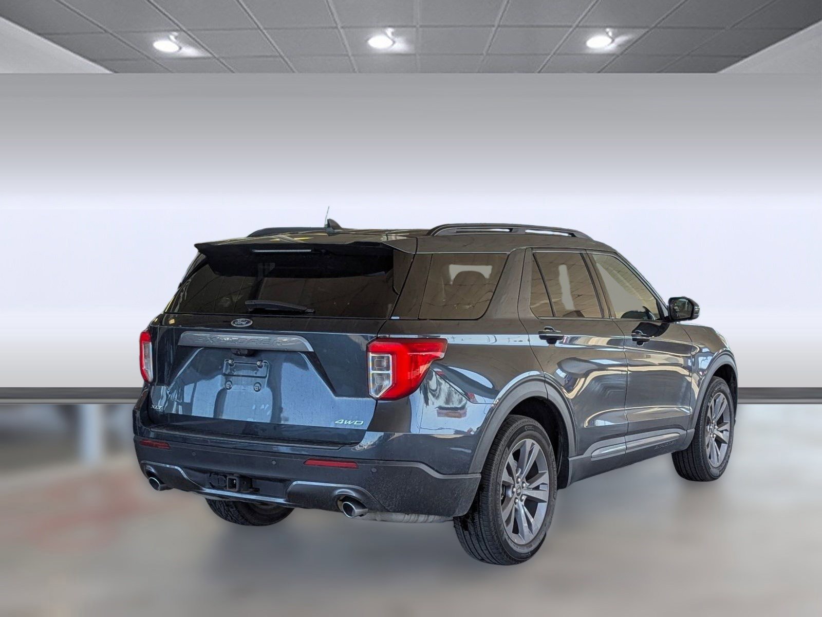 Certified 2023 Ford Explorer XLT w/ Equipment Group 202A image 5