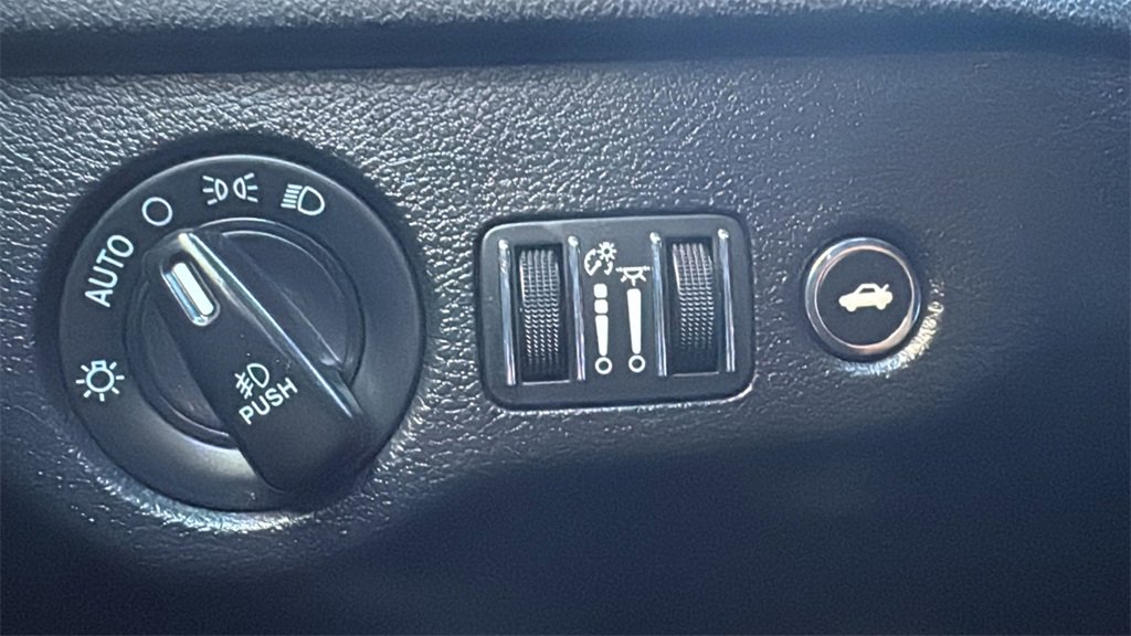 Used 2020 Dodge Charger R/T image 18