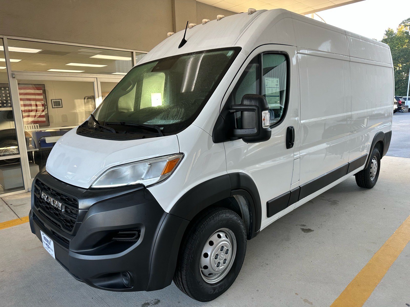 Used 2023 RAM ProMaster 3500 FWD image 3