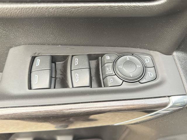 Used 2021 Chevrolet Silverado 3500 LTZ w/ LTZ Convenience Package AWD/4WD image 17