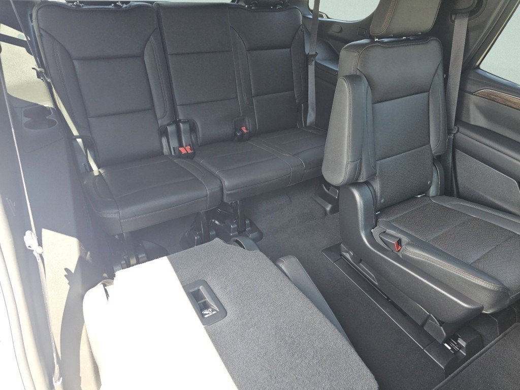 Used 2022 Chevrolet Tahoe High Country AWD/4WD image 5