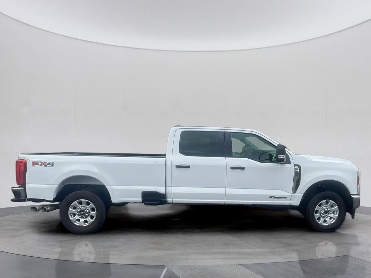 Certified 2024 Ford F250 XLT AWD/4WD image 8