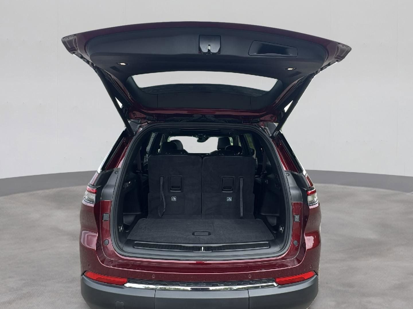 Used 2025 Jeep Grand Cherokee L Limited image 21