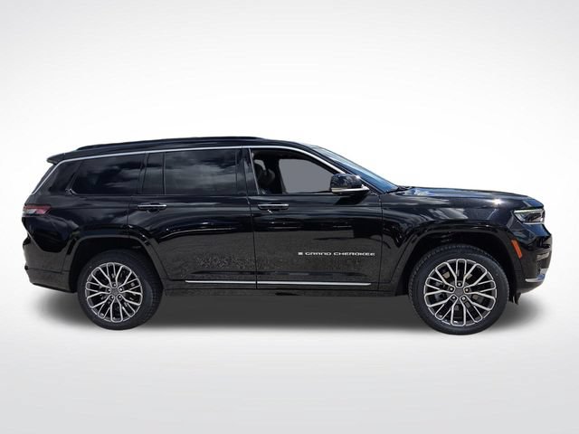 Used 2024 Jeep Grand Cherokee L Summit AWD/4WD image 10