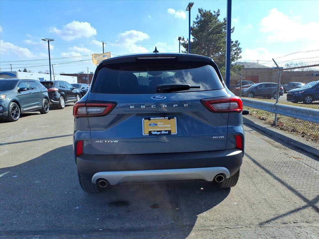Certified 2023 Ford Escape Active w/ Tech Pack #2 image 3