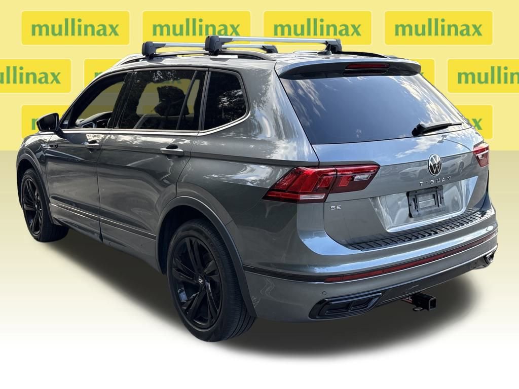 Used 2023 Volkswagen Tiguan SE R-Line image 4