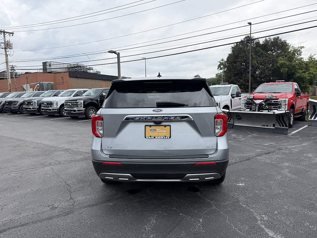 Certified 2023 Ford Explorer XLT w/ Equipment Group 202A AWD/4WD image 6