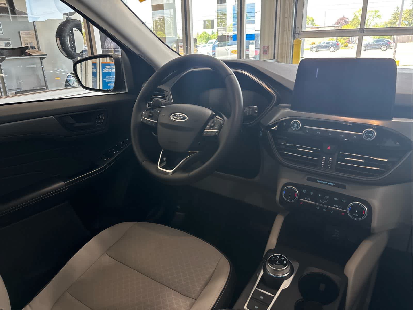 Certified 2025 Ford Escape Active w/ Cold Weather Package AWD/4WD image 12