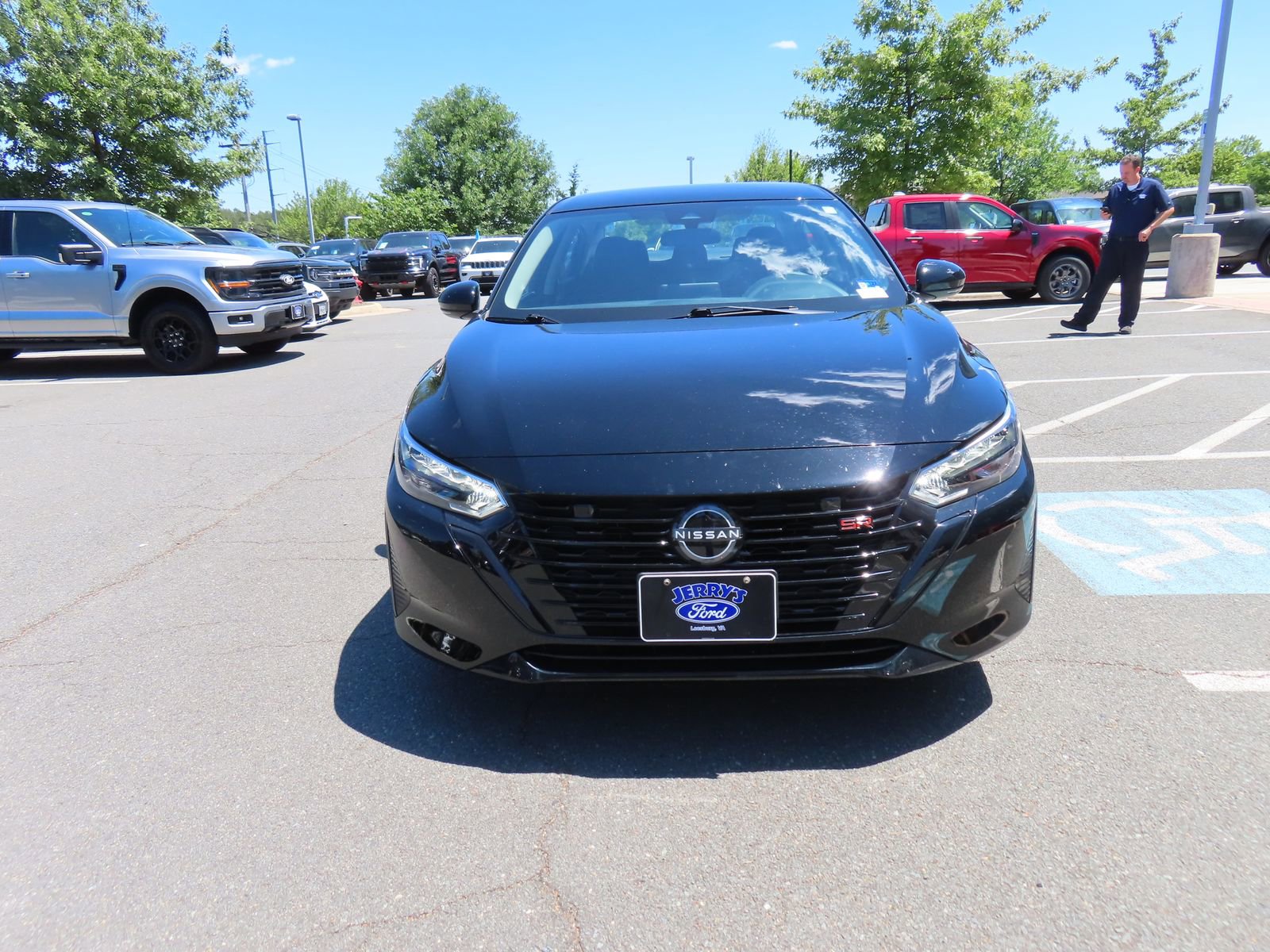 Used 2025 Nissan Sentra SR w/ Midnight Edition FWD image 2