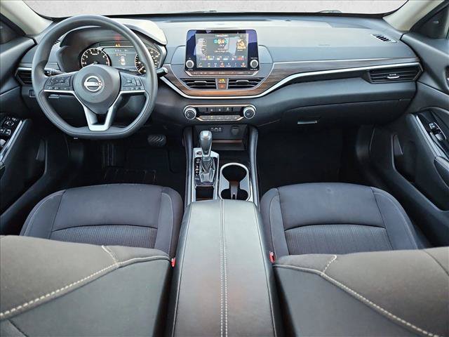Used 2023 Nissan Altima 2.5 SV FWD image 16