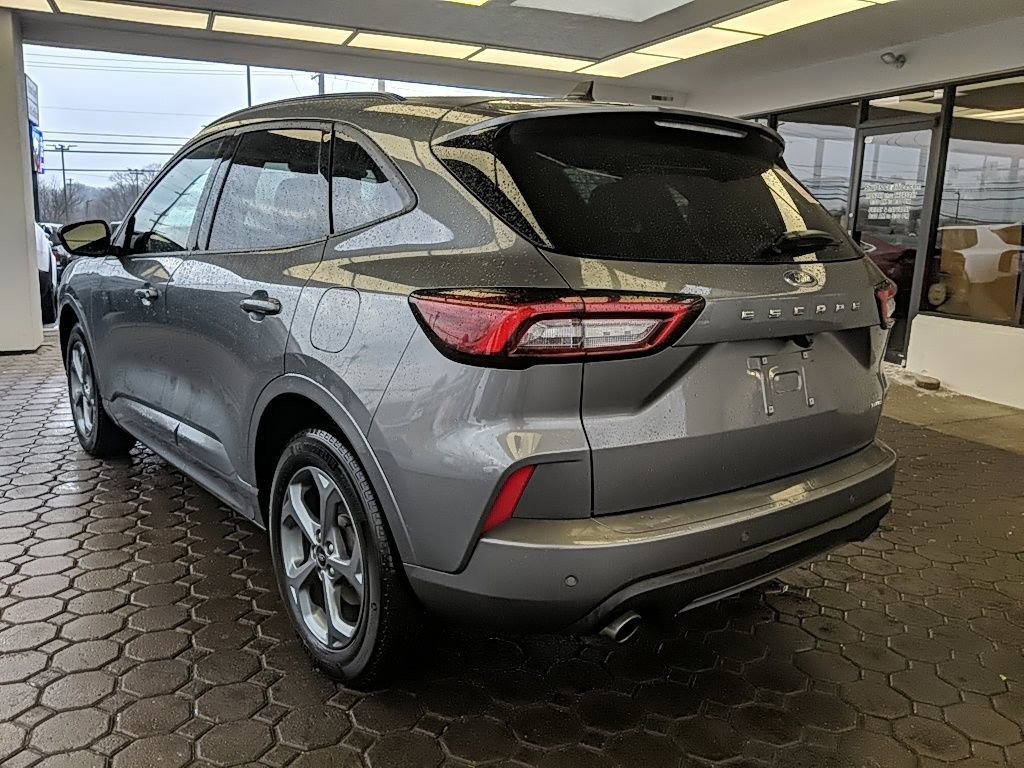 Certified 2024 Ford Escape ST-Line w/ Tech Pack #1 image 8