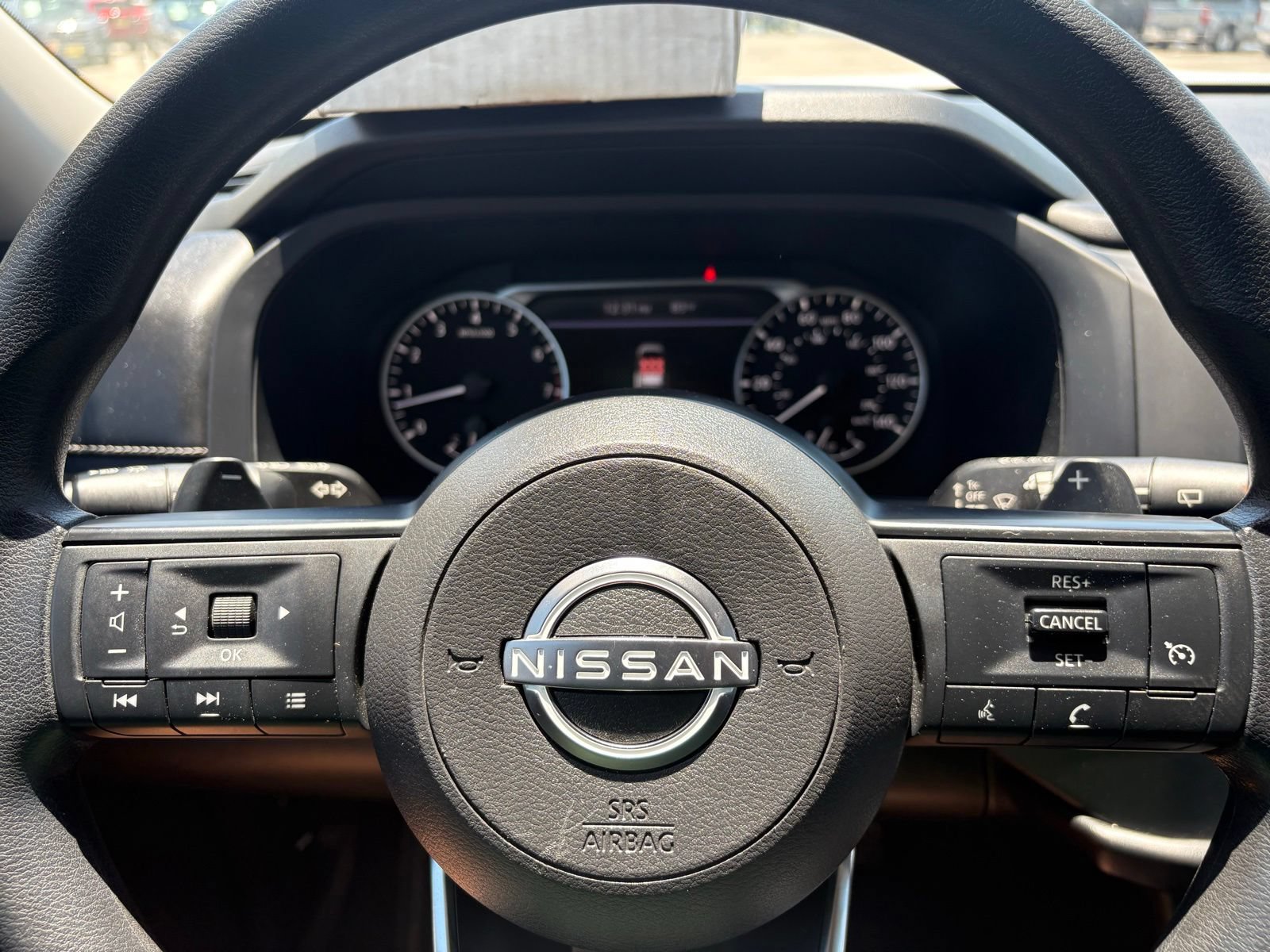 Used 2023 Nissan Pathfinder S AWD/4WD image 16