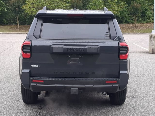 Used 2025 Toyota 4Runner SR5 AWD/4WD image 5