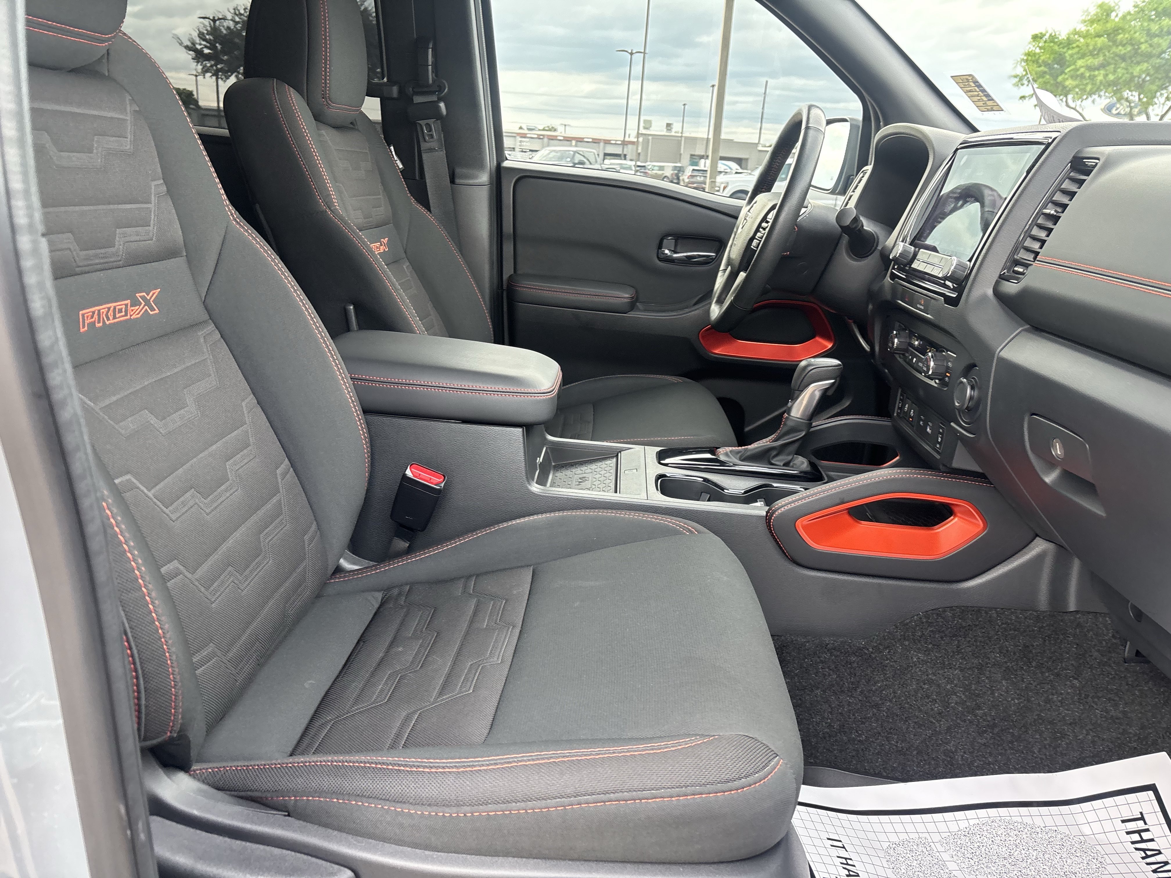 Used 2022 Nissan Frontier Pro-X RWD image 24